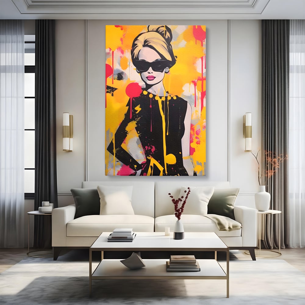 Tablou canvas cu tablou canvas cu femeie in stil pop art, fara rama, pe sasiu de lemn, pe perete intr-un living
