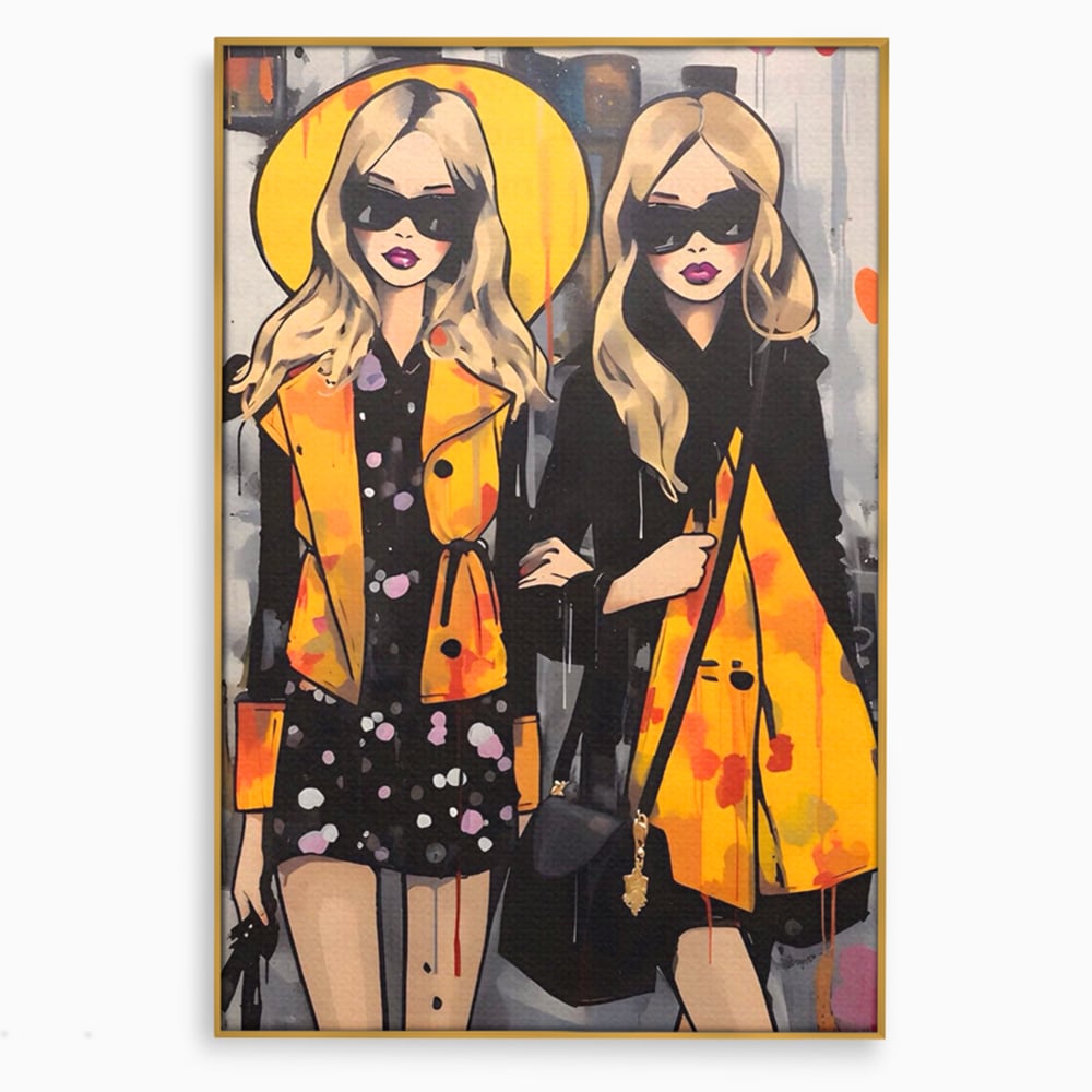 Tablou canvas cu ilustratie cu doua femei fashion, in rama de aluminiu auriu
