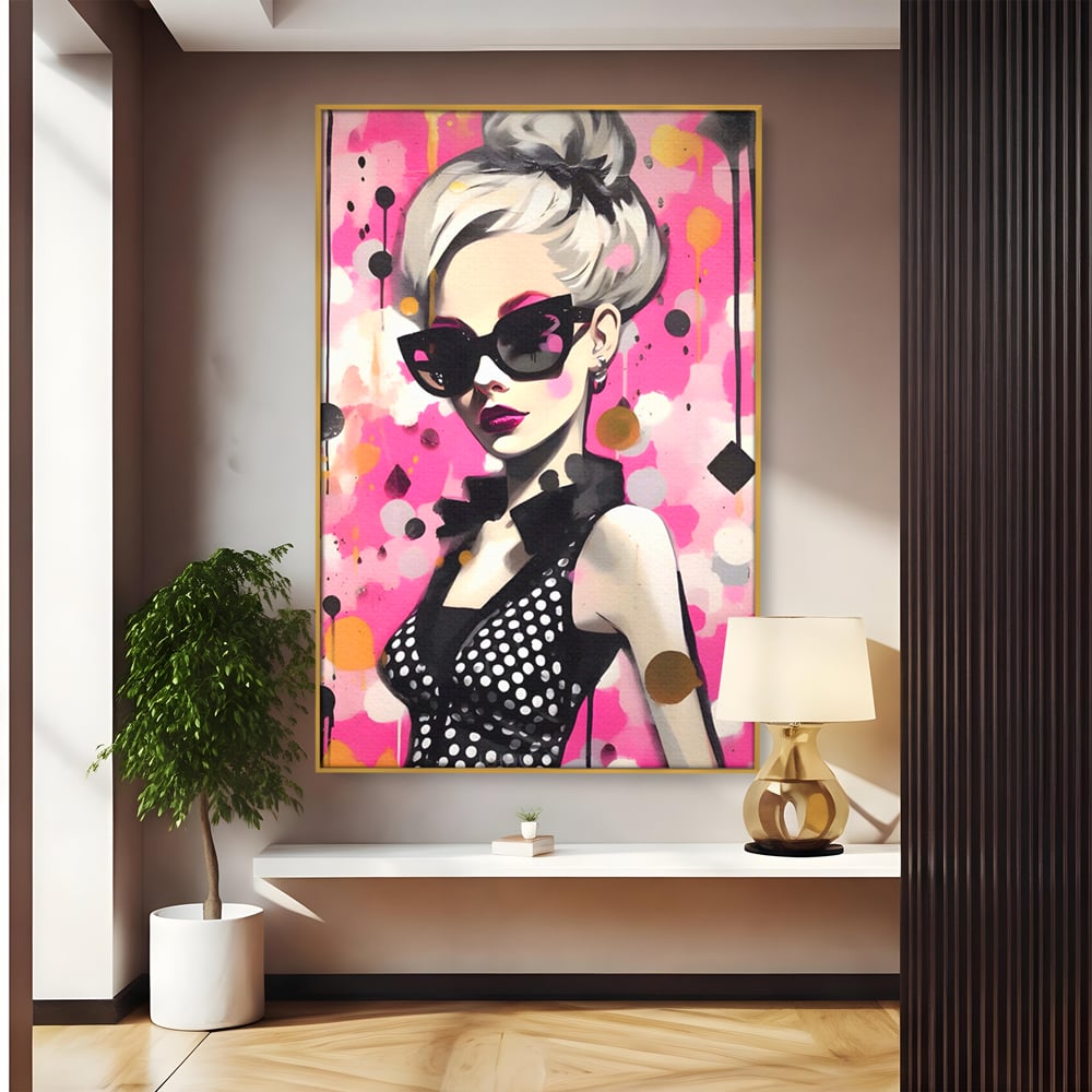 Tablou canvas cu tablou canvas cu femeie stilizata, in rama de aluminiu auriu
