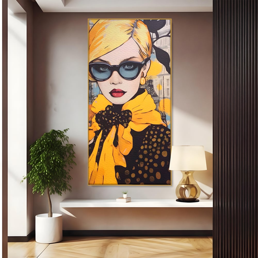 Tablou canvas cu tablou canvas cu portret de femeie blonda, in rama de aluminiu auriu