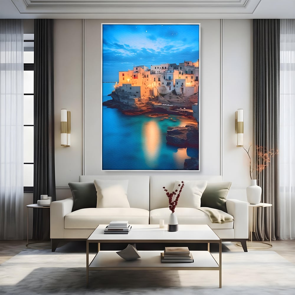 Tablou canvas cu tablou canvas cu peisaj costier nocturn, in rama de aluminiu argintiu, pe perete intr-un living