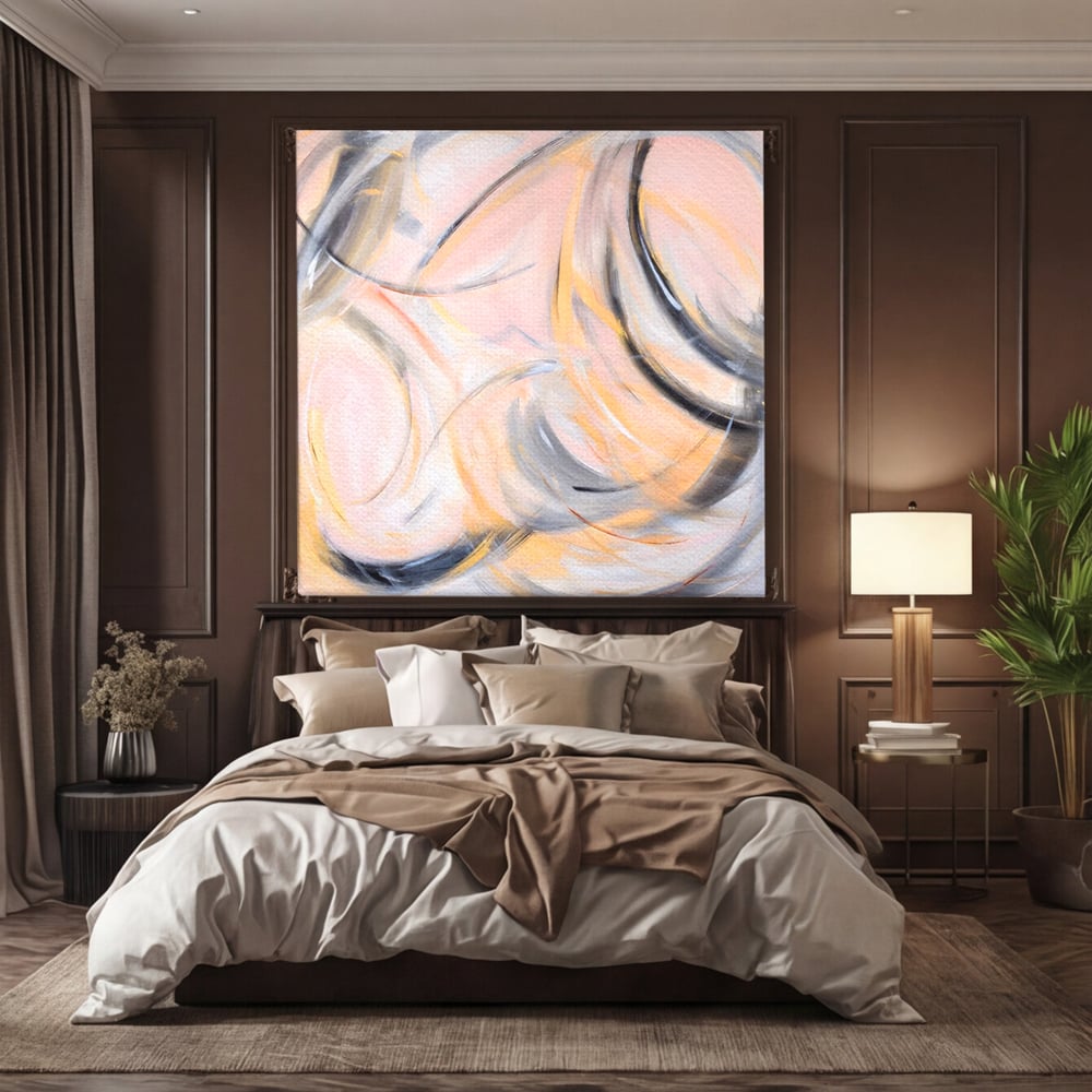 Tablou canvas cu pictura abstracta cu cercuri si linii curbate, fara rama, pe sasiu de lemn, pe perete intr-un dormitor