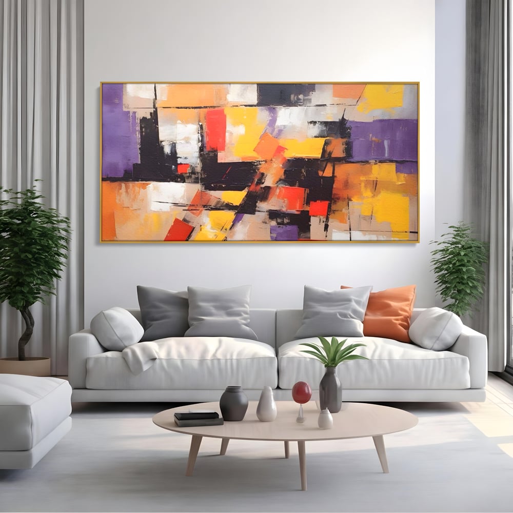 Tablou canvas cu tablou canvas cu compozitie abstracta, in rama de aluminiu auriu, pe perete intr-un living