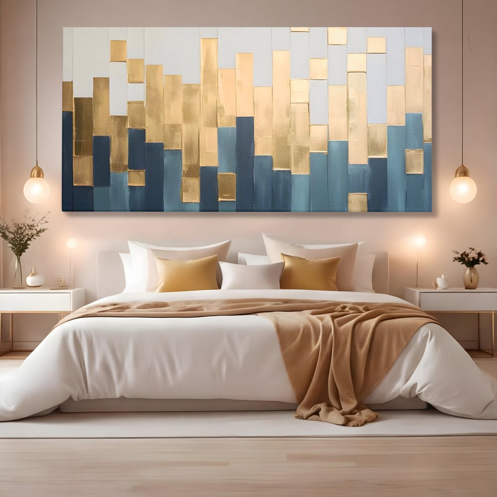 Tablou canvas cu tablou abstract cu benzi verticale aurii si albastre, fara rama, pe sasiu de lemn, pe perete intr-un dormitor