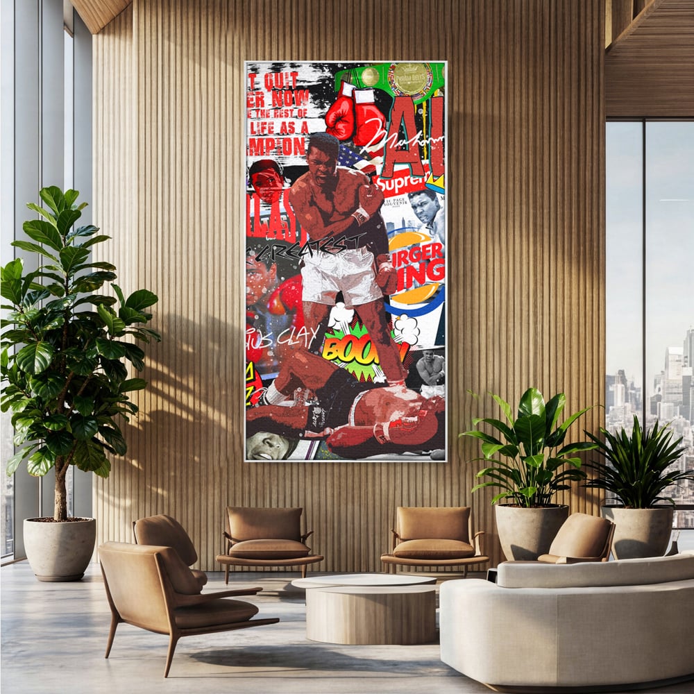Tablou canvas cu tablou canvas cu muhammad ali in box, in rama de aluminiu argintiu, pe perete intr-un birou
