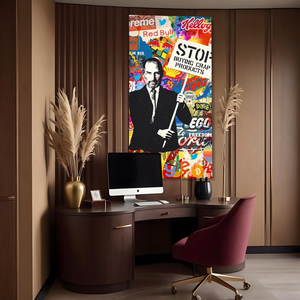 Tablou canvas cu tablou canvas cu portretul lui steve jobs, fara rama, pe sasiu de lemn, pe perete intr-un birou