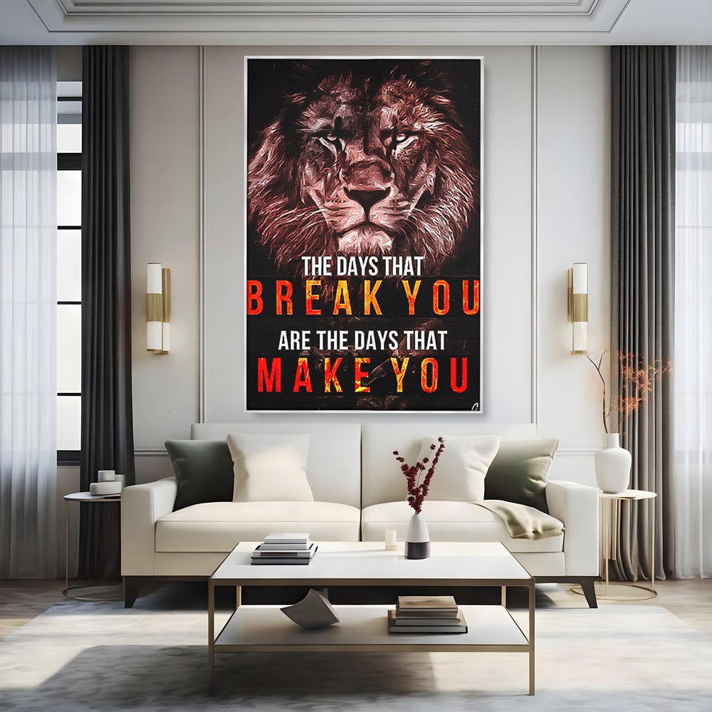 Tablou canvas cu tablou canvas cu leu si mesaj motivational, in rama de aluminiu argintiu, pe perete intr-un living
