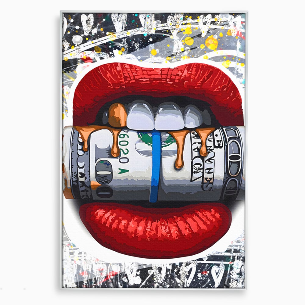 Tablou canvas cu ilustratie digitala buze rosii cu bani, in rama de aluminiu argintiu