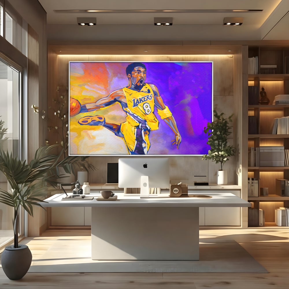 Tablou canvas cu pictura cu baschetbalistul kobe bryant, in rama de aluminiu argintiu, pe perete intr-un birou