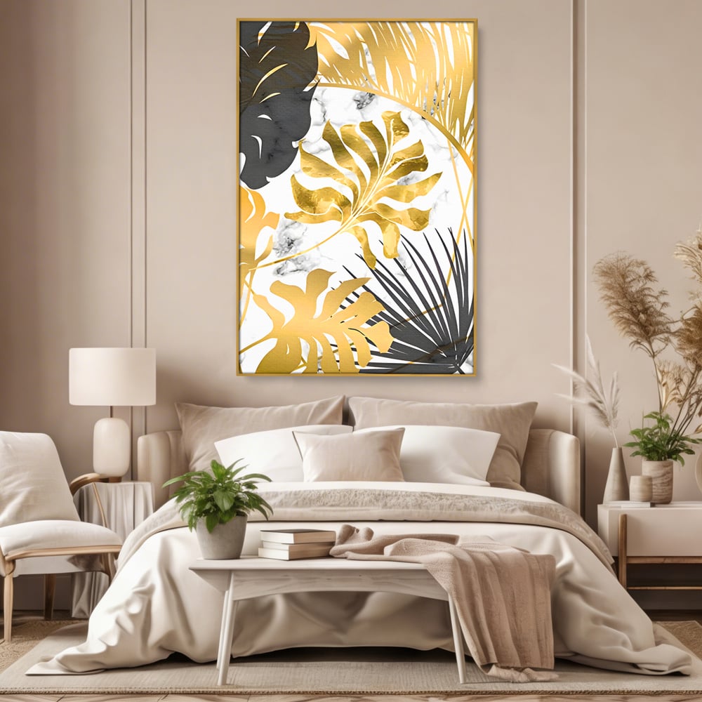 Tablou canvas cu tablou canvas cu frunze tropicale, in rama de aluminiu auriu, pe perete intr-un dormitor
