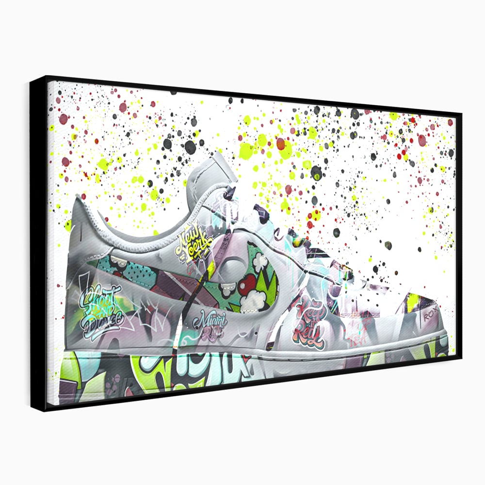 Tablou canvas cu tablou canvas cu adidasi graffiti, in rama de aluminiu negru