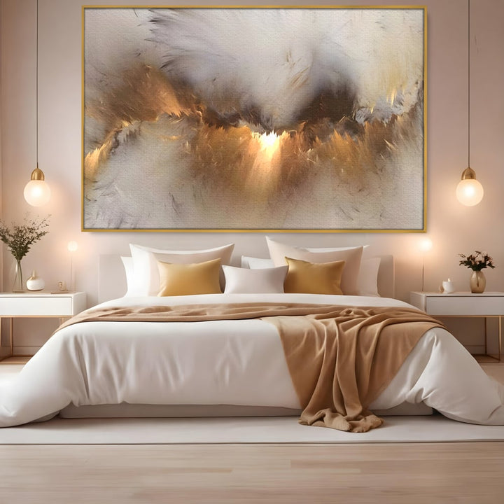 Tablou canvas cu tablou canvas cu peisaj abstract luminos, in rama de aluminiu auriu, pe perete intr-un dormitor