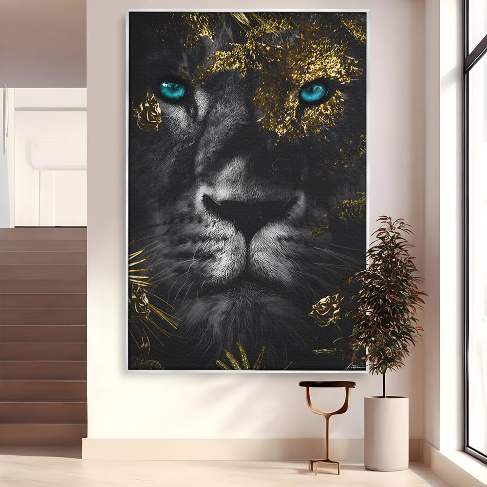 Tablou canvas cu tablou canvas cu leu si ochi albastri, in rama de aluminiu argintiu