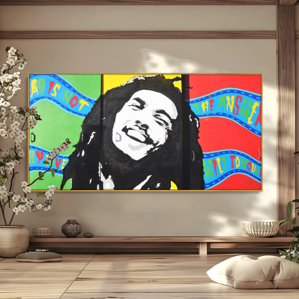 Tablou canvas cu tablou pictat cu portretul lui bob marley, in rama de aluminiu auriu