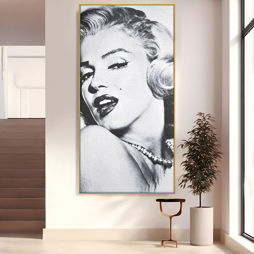 Tablou canvas cu tablou canvas cu marilyn monroe alb negru, in rama de aluminiu auriu