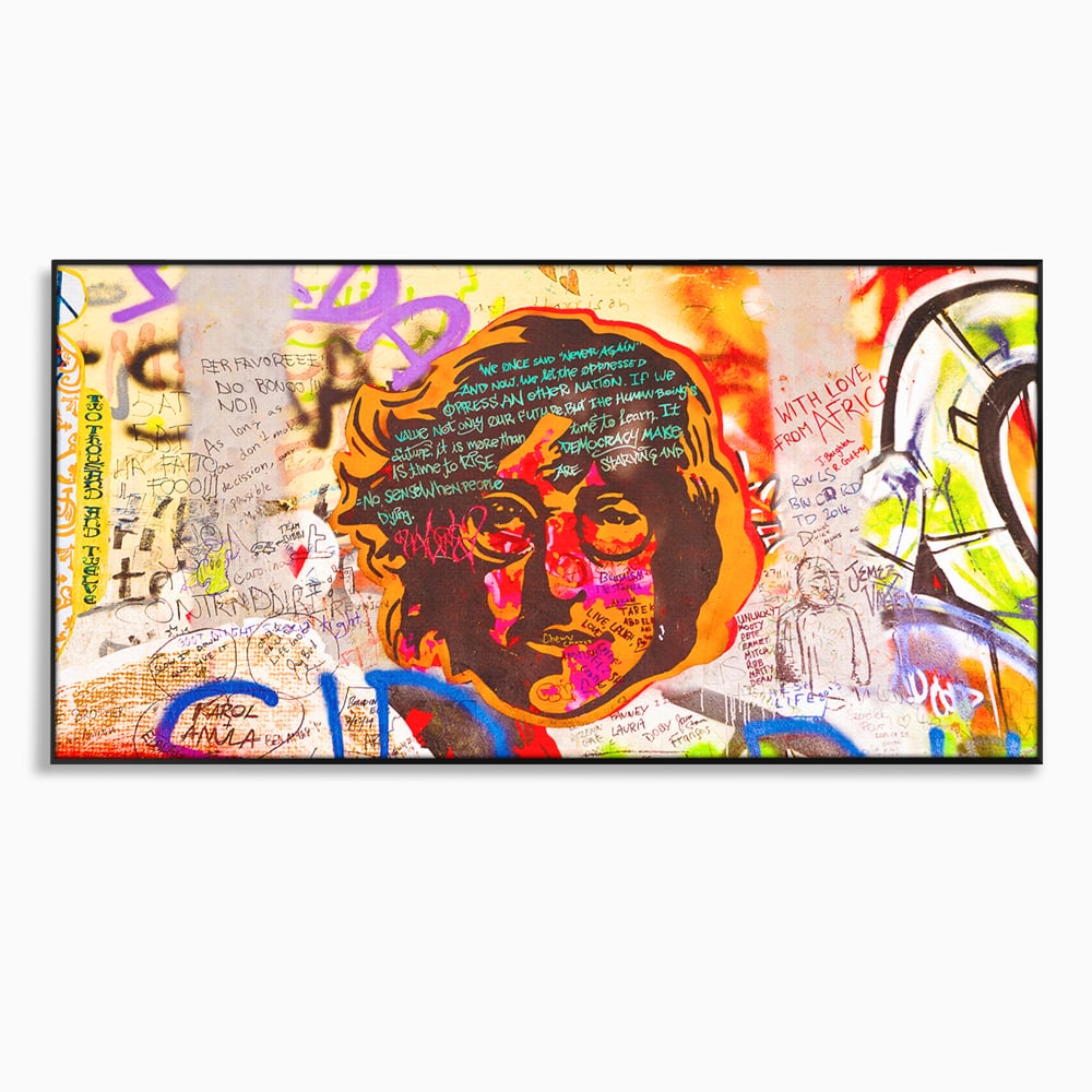 Tablou canvas cu tablou canvas cu john lennon si graffiti, in rama de aluminiu negru