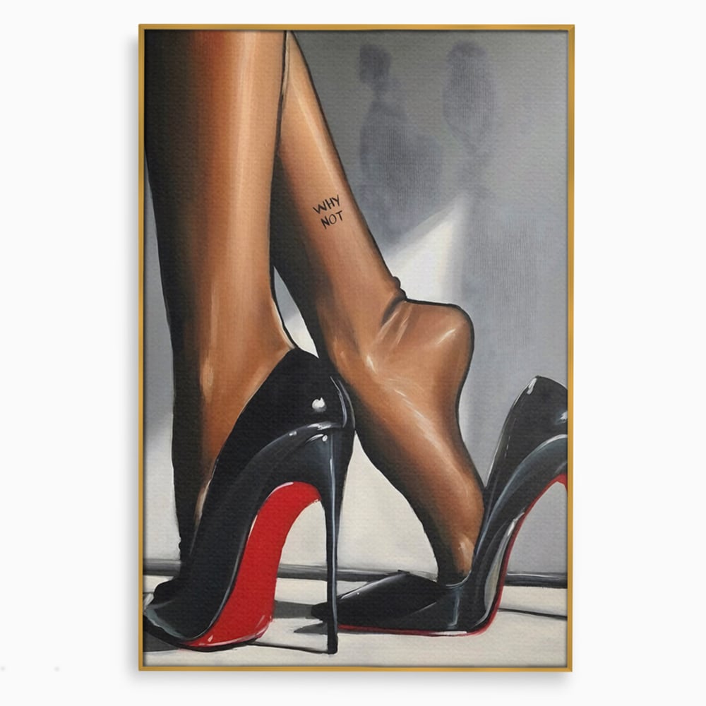 Tablou canvas cu ilustratie cu picioare si pantofi eleganti, in rama de aluminiu auriu
