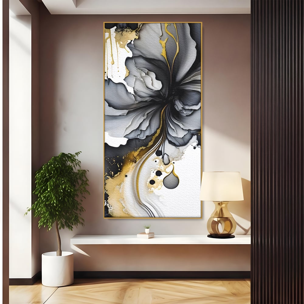 Tablou canvas cu tablou abstract cu floare neagra si accente aurii, in rama de aluminiu auriu