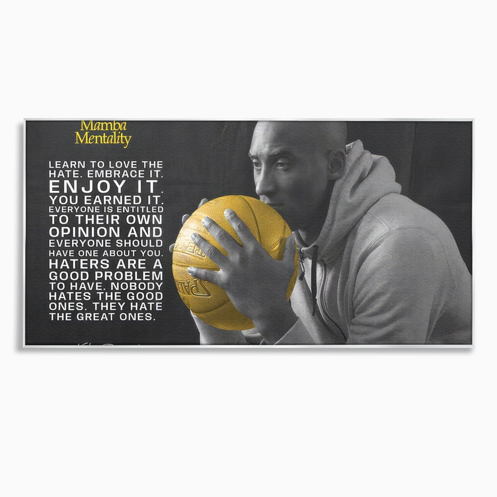 Tablou canvas cu tablou canvas cu kobe bryant si minge aurie, in rama de aluminiu argintiu