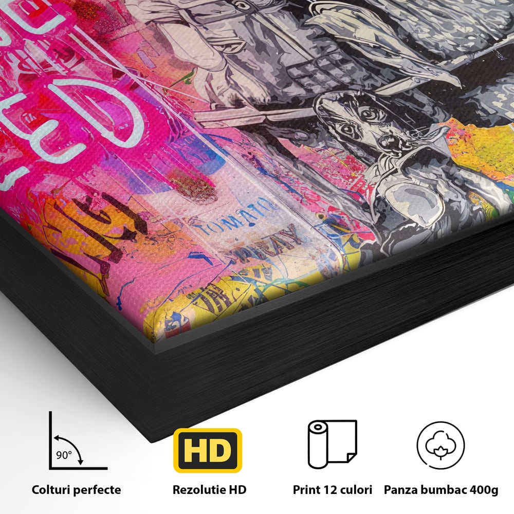 Detaliu al suprafetei: tablou canvas cu graffiti si cuplu pe banca, in rama de aluminiu negru