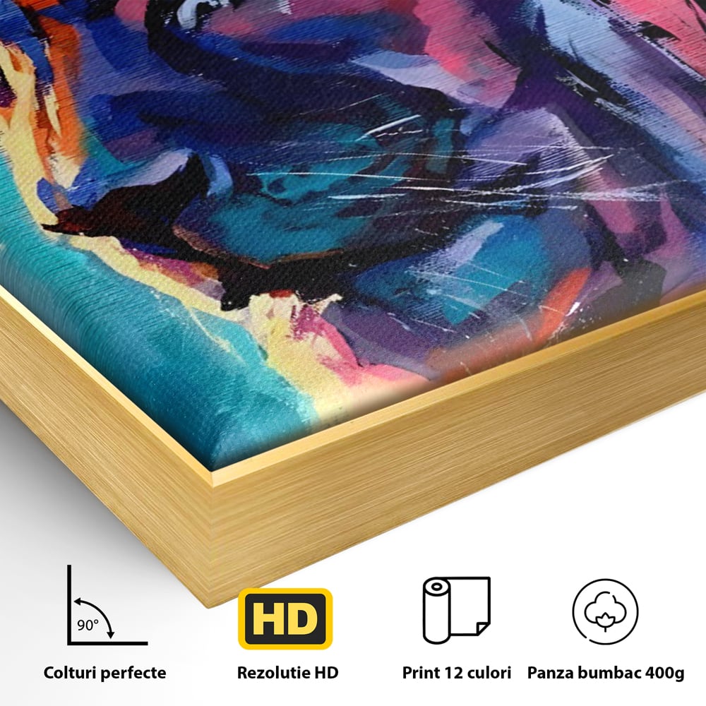Detaliu al suprafetei: tablou canvas cu leu colorat, in rama de aluminiu auriu
