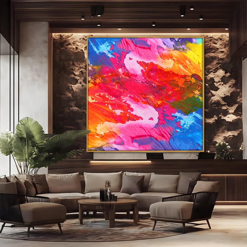 Tablou canvas cu pictura abstracta cu pete de culoare, in rama de aluminiu auriu, pe perete intr-un birou