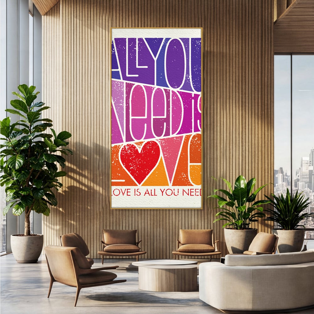Tablou canvas cu tablou canvas motivational cu text colorat, in rama de aluminiu auriu, pe perete intr-un birou