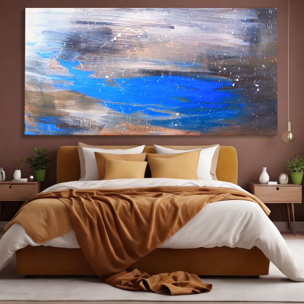 Tablou canvas cu pictura abstracta cu pete albastre, fara rama, pe sasiu de lemn, pe perete intr-un dormitor