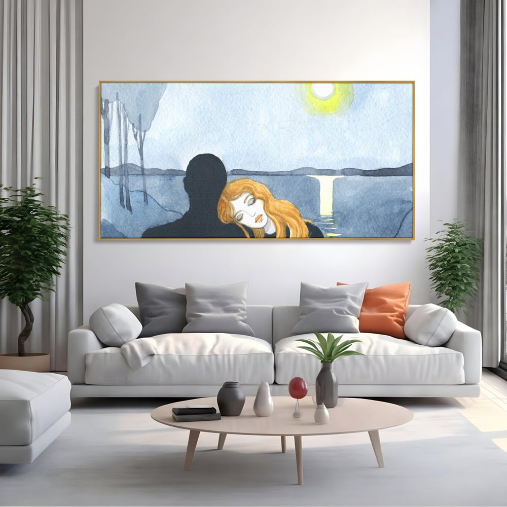 Tablou canvas cu pictura cu un cuplu langa lac, in rama de aluminiu auriu, pe perete intr-un living