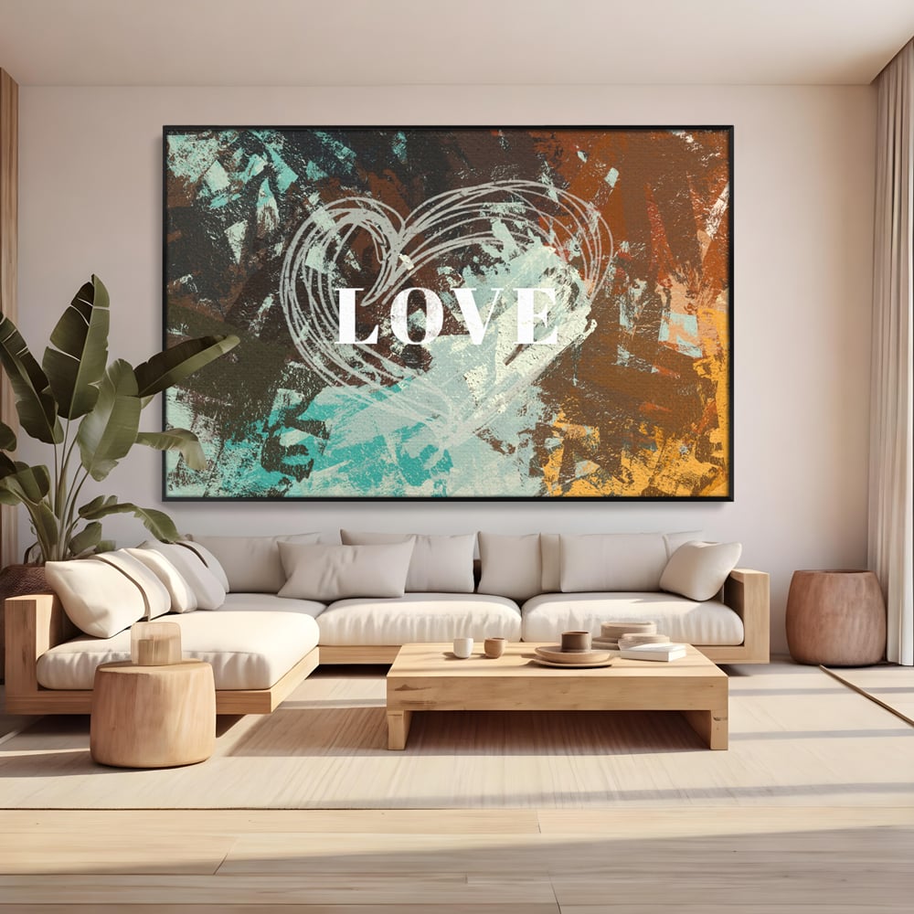 Tablou canvas cu tablou canvas cu inima desenata si text, in rama de aluminiu negru, pe perete intr-un living