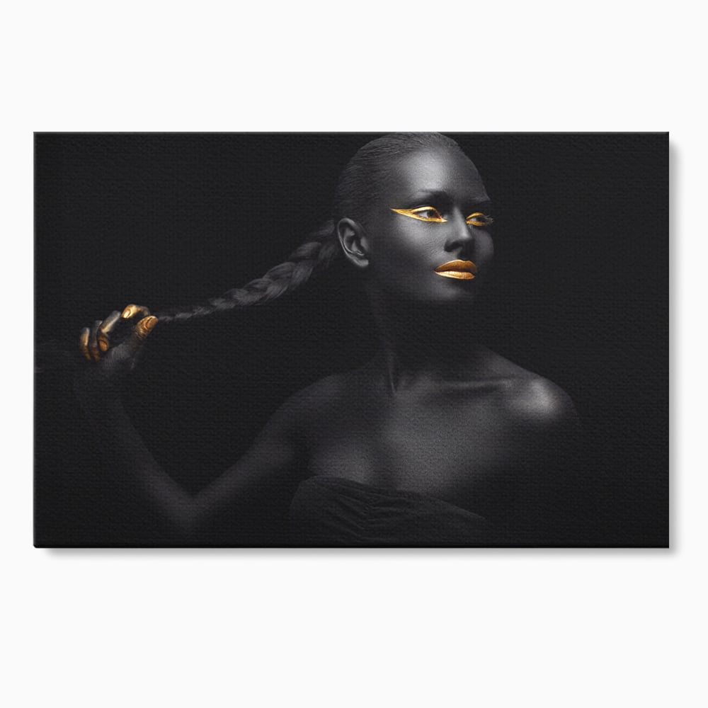 Tablou canvas cu tablou canvas cu femeie vopsita in negru si auriu, fara rama, pe sasiu de lemn