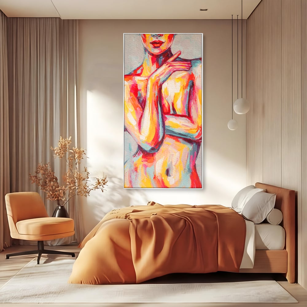 Tablou canvas cu tablou canvas cu femeie nud abstracta, in rama de aluminiu argintiu, pe perete intr-un dormitor