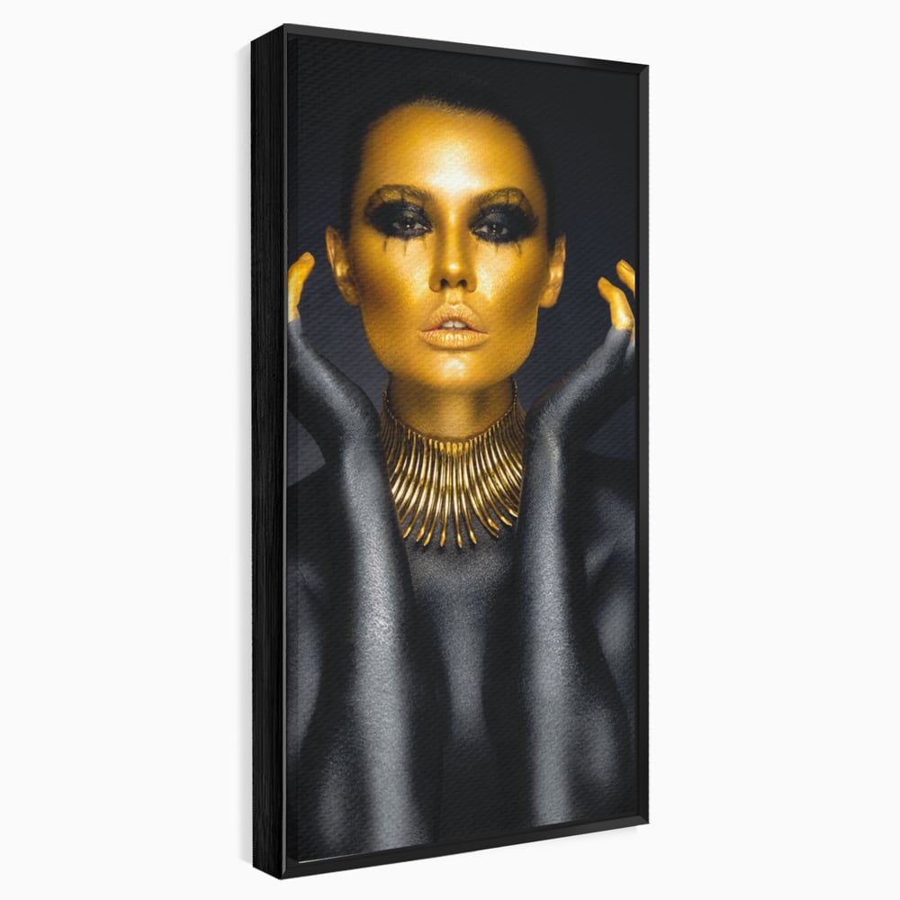 Tablou canvas cu tablou portret femeie aurie, in rama de aluminiu negru