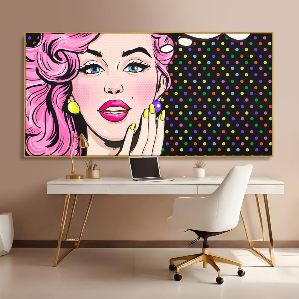 Tablou canvas cu ilustratie pop art cu femeie, in rama de aluminiu auriu, pe perete intr-un birou