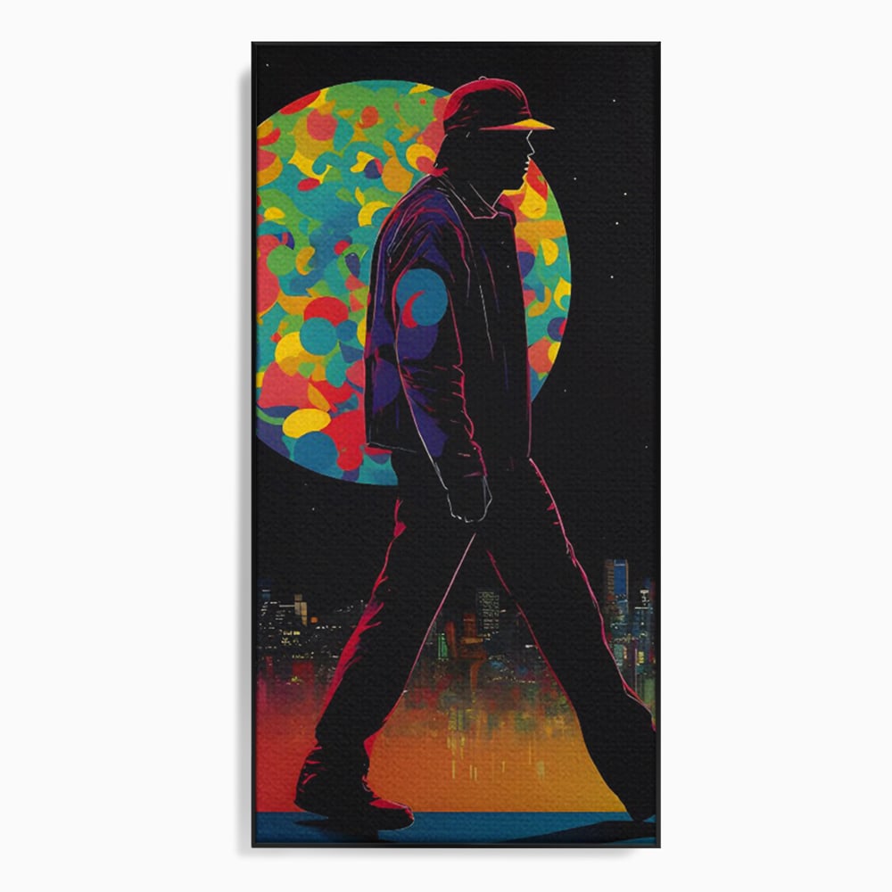 Tablou canvas cu silueta unui barbat mergand pe fundal urban, in rama de aluminiu negru