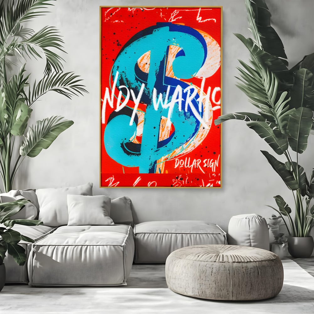 Tablou canvas cu tablou canvas cu simbolul dolarului pop art, in rama de aluminiu auriu, pe perete intr-un living