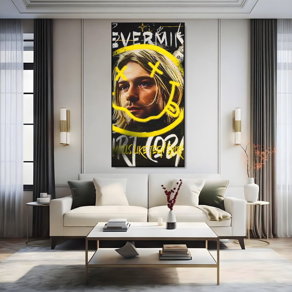 Tablou canvas cu tablou canvas cu portretul lui kurt cobain, in rama de aluminiu negru, pe perete intr-un living