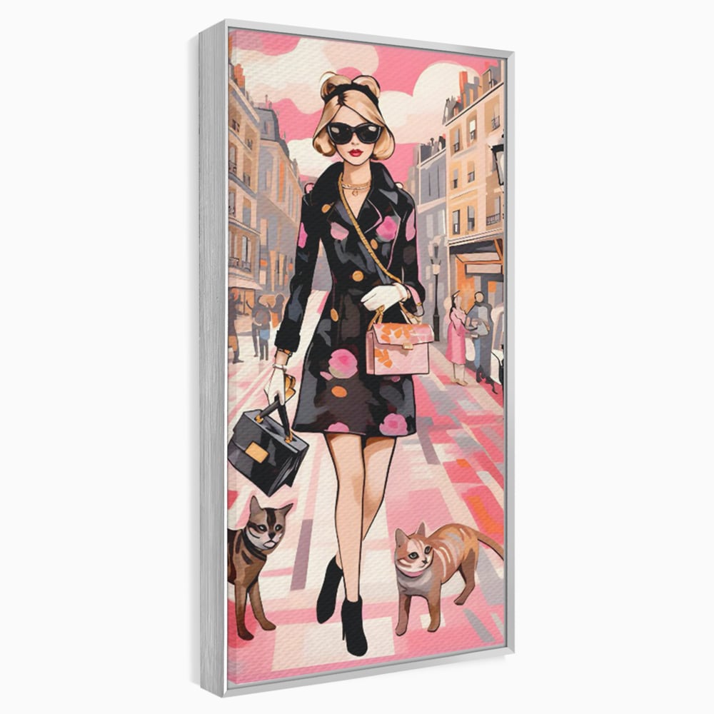 Tablou canvas cu ilustratie fashion cu femeie si pisici, in rama de aluminiu argintiu
