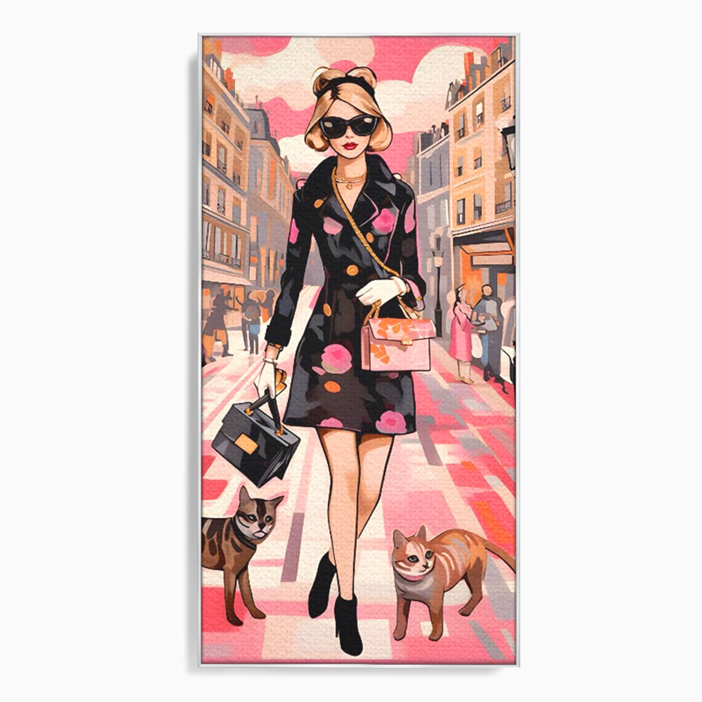 Tablou canvas cu ilustratie fashion cu femeie si pisici, in rama de aluminiu argintiu