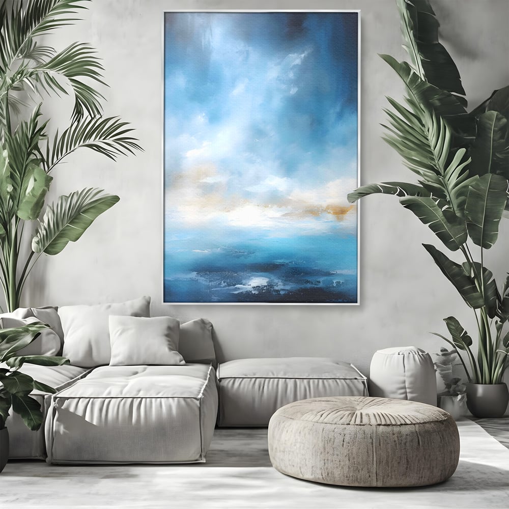 Tablou canvas cu tablou pictura abstracta cer si mare, in rama de aluminiu argintiu, pe perete intr-un living