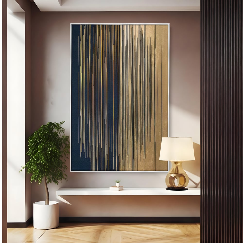 Tablou canvas cu tablou abstract cu dungi verticale aurii si negre, in rama de aluminiu argintiu