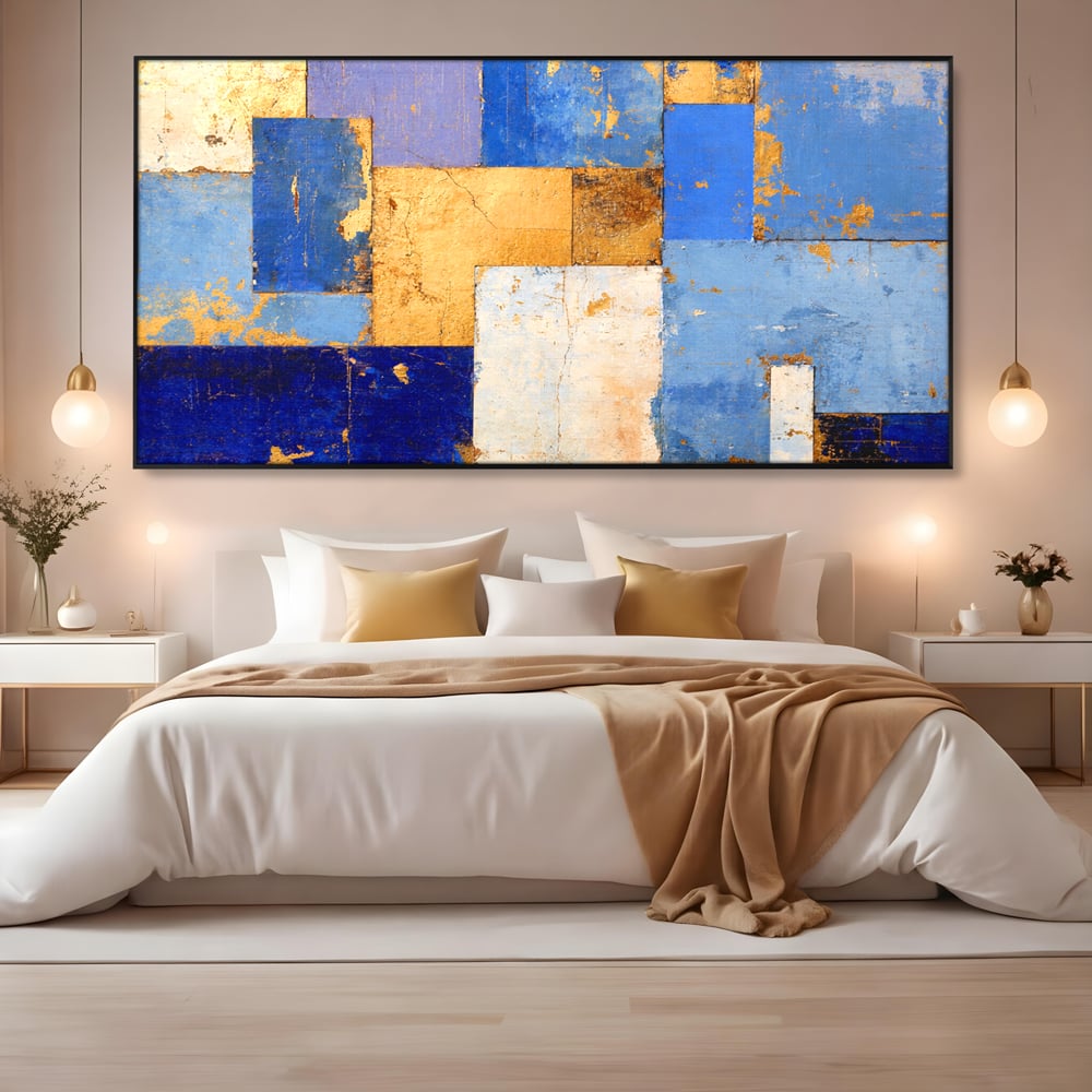 Tablou canvas cu pictura abstracta cu dreptunghiuri geometrice, in rama de aluminiu negru, pe perete intr-un dormitor