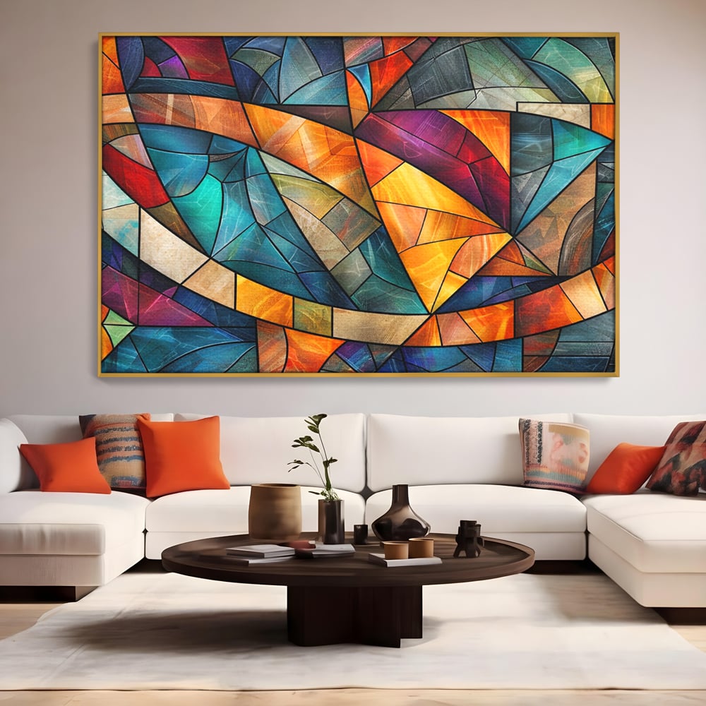 Tablou canvas cu tablou canvas cu mozaic geometric colorat, in rama de aluminiu auriu, pe perete intr-un living