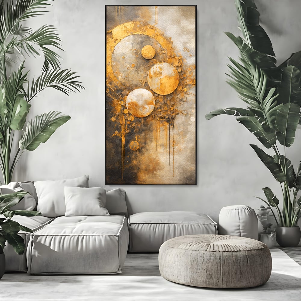 Tablou canvas cu tablou canvas abstract cu cercuri aurii, in rama de aluminiu negru, pe perete intr-un living