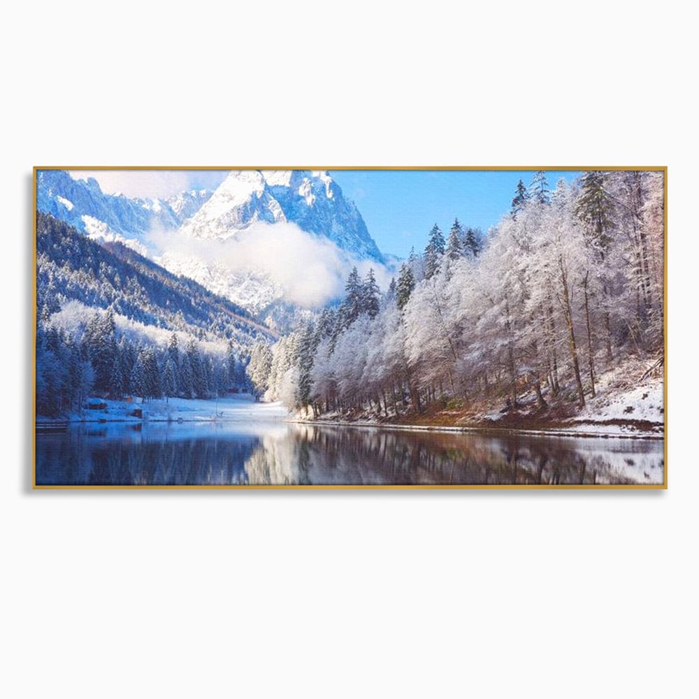 Tablou canvas cu tablou canvas cu peisaj montan iarna, in rama de aluminiu auriu
