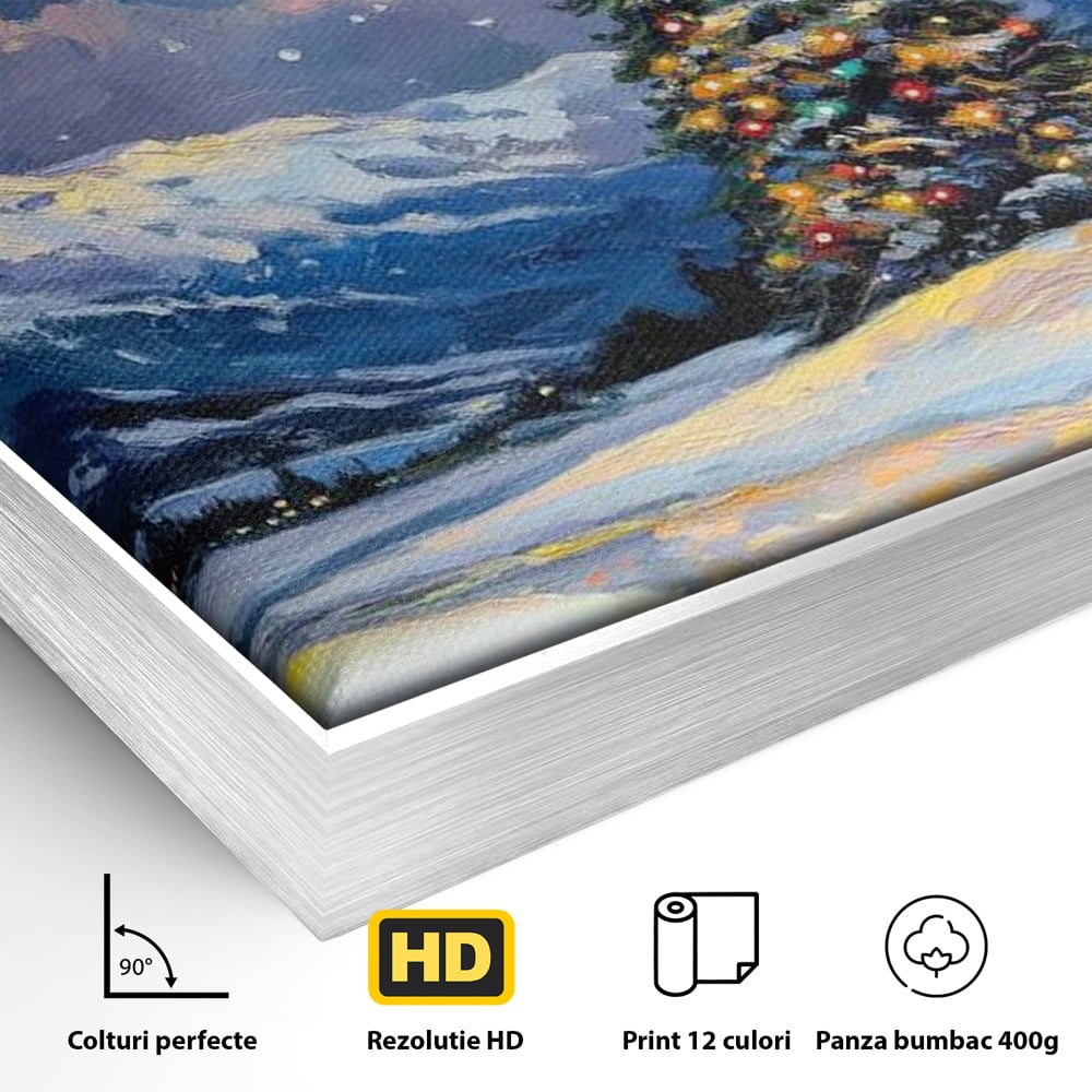Detaliu al suprafetei: tablou canvas cu brad impodobit noaptea, in rama de aluminiu argintiu