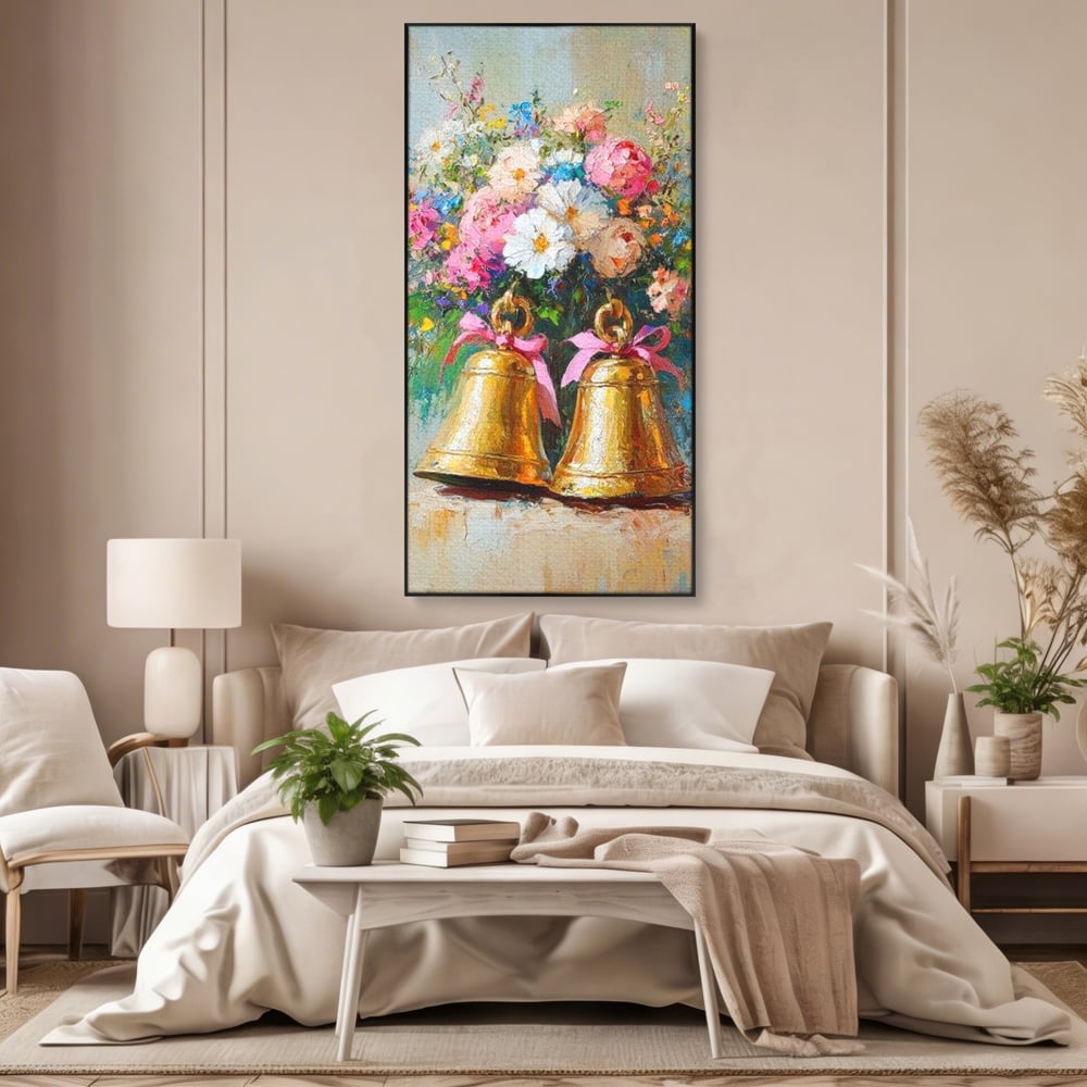 Tablou canvas cu pictura cu clopotei aurii si bujori, in rama de aluminiu negru, pe perete intr-un dormitor