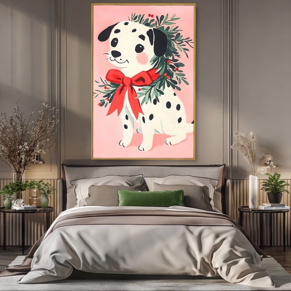 Tablou canvas cu tablou canvas cu catel dalmatian, in rama de aluminiu auriu, pe perete intr-un dormitor