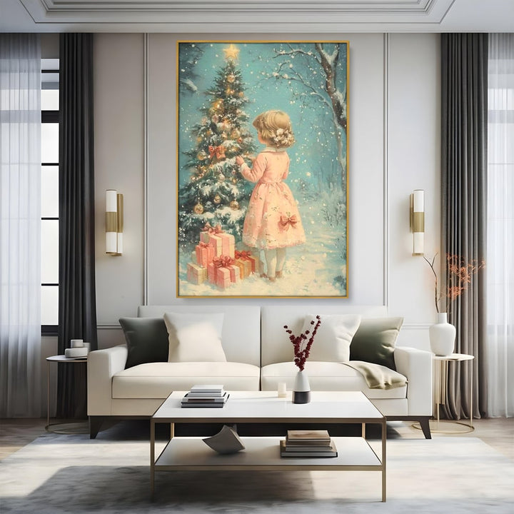 Tablou canvas cu ilustratie retro cu fetita langa bradul de craciun, in rama de aluminiu auriu, pe perete intr-un living