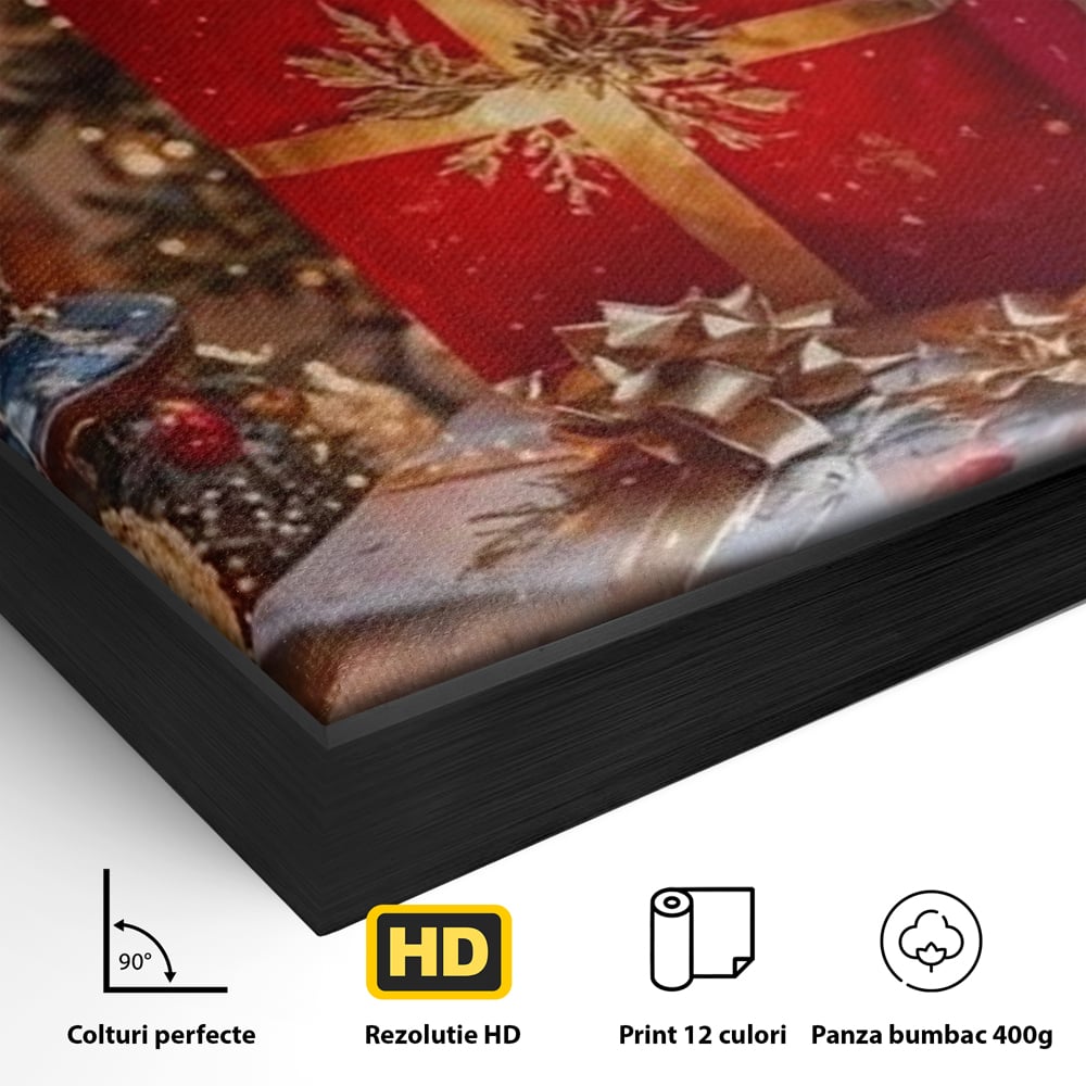 Detaliu al suprafetei: tablou canvas cu cadouri sub brad, in rama de aluminiu negru